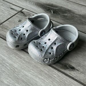Toddler Silver Glitter Crocs